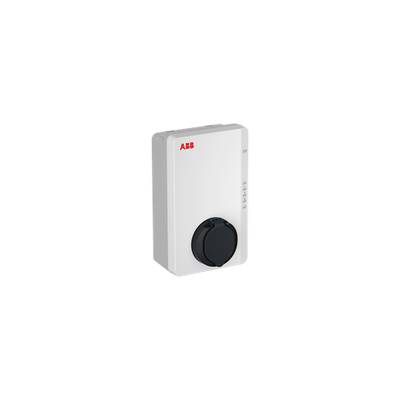 Weiße ABB-Elektroladestation mit schwarzem Anschluss, geeignet für das Laden von Elektrofahrzeugen.
