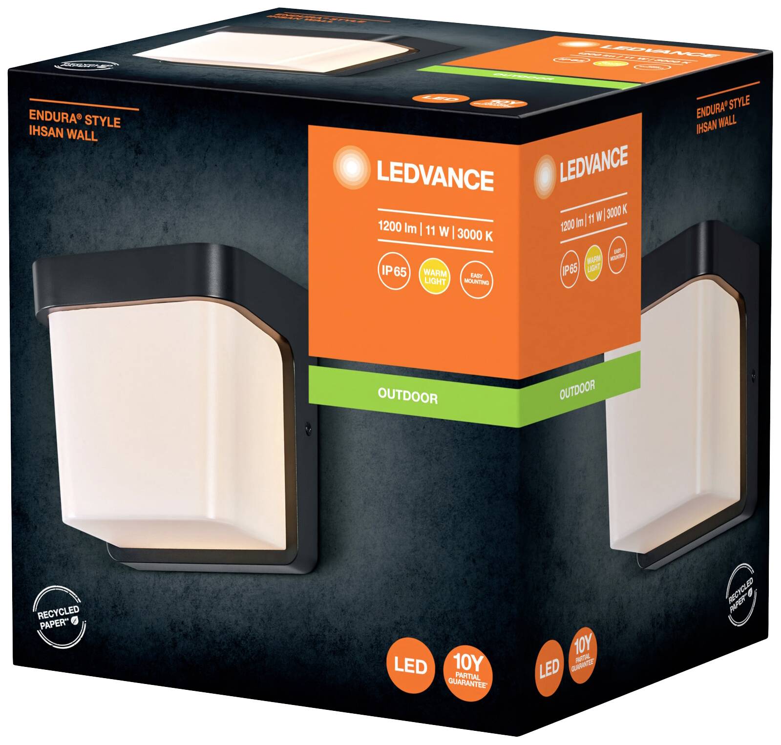 Quadratische Verpackung einer LEDVANCE LED-Wandleuchte für den Außenbereich mit 1200 lm, 11 W, 3000 K; IP65, 10 Jahre Garantie.