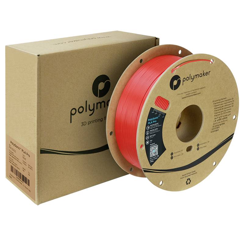 Eine Spule mit rotem Filament neben einer Kartonverpackung der Marke Polymaker für 3D-Druck.