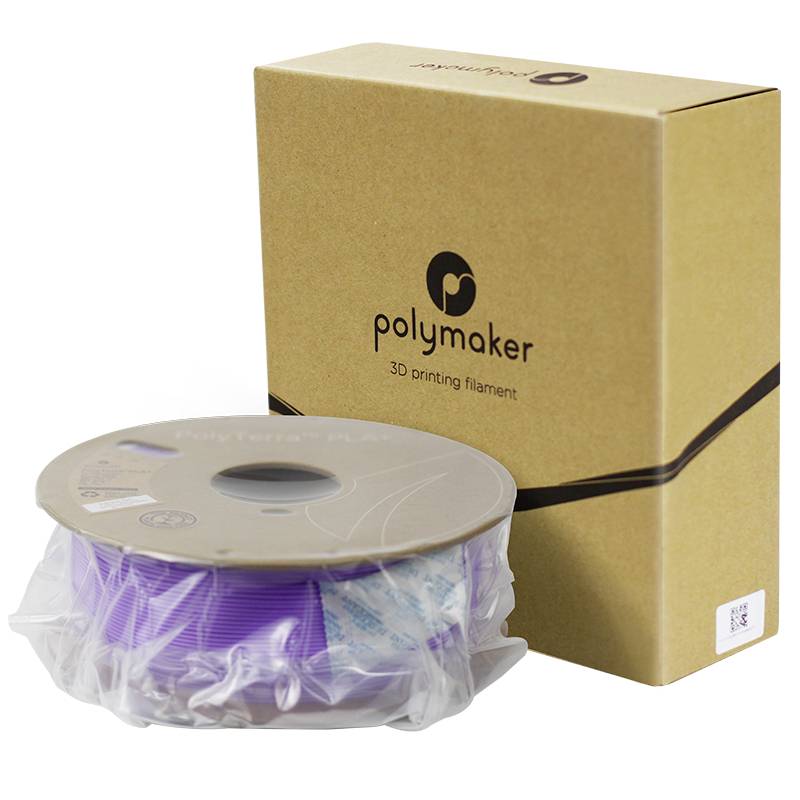 Spule mit lila 3D-Druckerfilament von Polymaker, neben einem braunen Karton mit Logo. Verpackt für sicheren Transport und Lagerung.