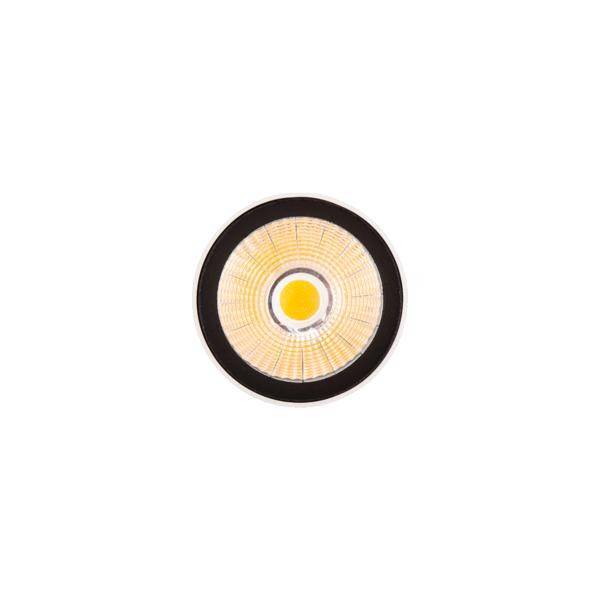 Ein runder LED-Spot in der Draufsicht; gelblich leuchtend mit konzentrischen Mustern und dunklem Rand.
