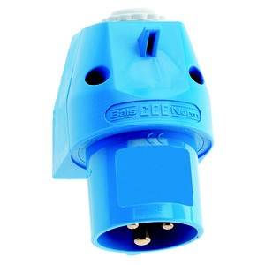Blauer CEE-Stecker mit drei Metallstiften, seitlicher Klammer und Markierung 'Bals'. Typischerweise für industrielle Stromanschlüsse verwendet.