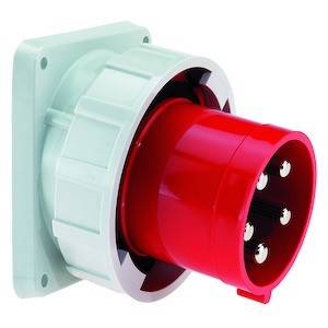 Industrielle rote CEE-Steckdose, 5-polig, zur Wandmontage, für starke Stromanschlüsse in gewerblichen oder industriellen Anwendungen.