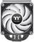 Ein Computerlüfter von Thermaltake mit rotierenden weißen Flügeln in einem quadratischen schwarzen Gehäuse, frontal abgebildet.