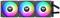 Drei nebeneinander montierte Computerlüfter mit leuchtenden RGB-Lichtern in verschiedenen Farben. Markierung auf der Lüfternabe zeigt das Logo.