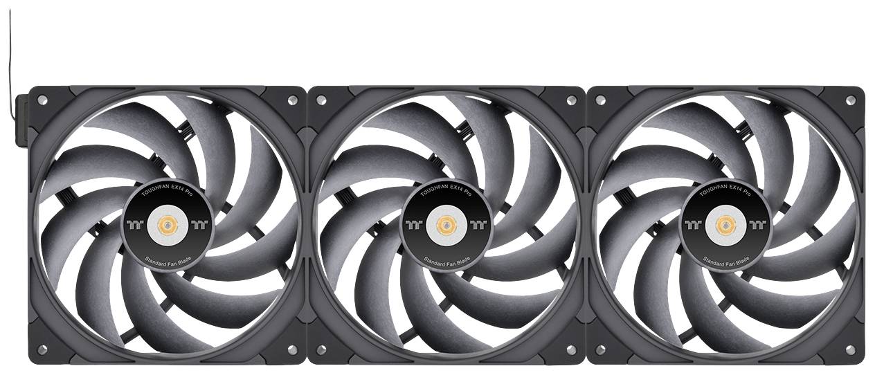 Drei schwarze Computerlüfter mit grauen Rotorblättern und zentralem Logo in einer Reihe, geeignet für PC-Gehäuse oder Kühlsysteme.
