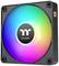 Quadratischer PC-Lüfter mit regenbogenfarbenem LED-Licht. Markenlogo in der Mitte. Entworfen für Kühlung und visuelle Effekte.