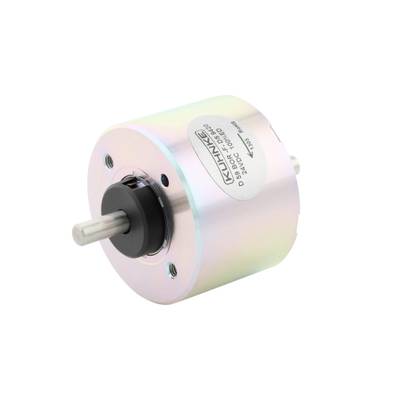 Ein zylindrischer Elektromotor mit Metallgehäuse und hervortretender Welle. Ein Etikett zeigt Spezifizierungen und Herstellerinformationen.