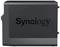 Schwarzes externes Festplattengehäuse mit dem Logo der Marke 'Synology'.