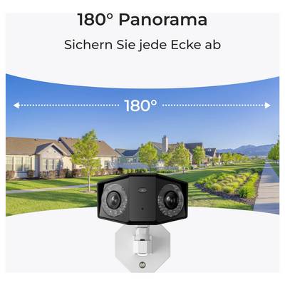 Eine Panorama-Sicherheitskamera mit 180°-Sichtfeld, die in einem Wohnviertel gezeigt wird und die Abdeckung jeder Ecke betont. Text liest sich: '180° Panorama. Sichern Sie jede Ecke ab.'