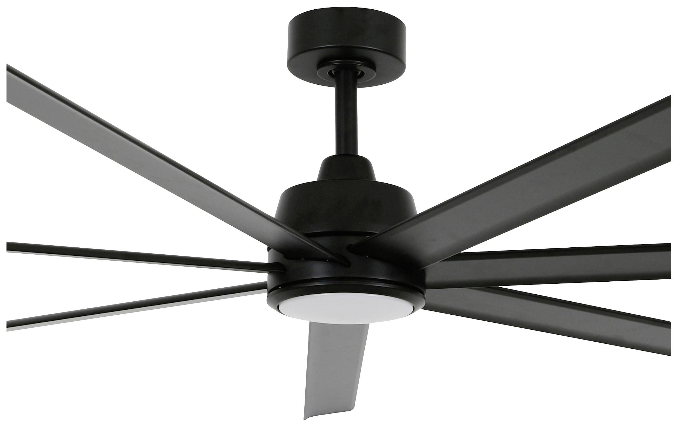 Ein schwarzer Deckenventilator mit sechs langen Flügeln in modernem Design. Ideal zur Luftzirkulation in großen Räumen.