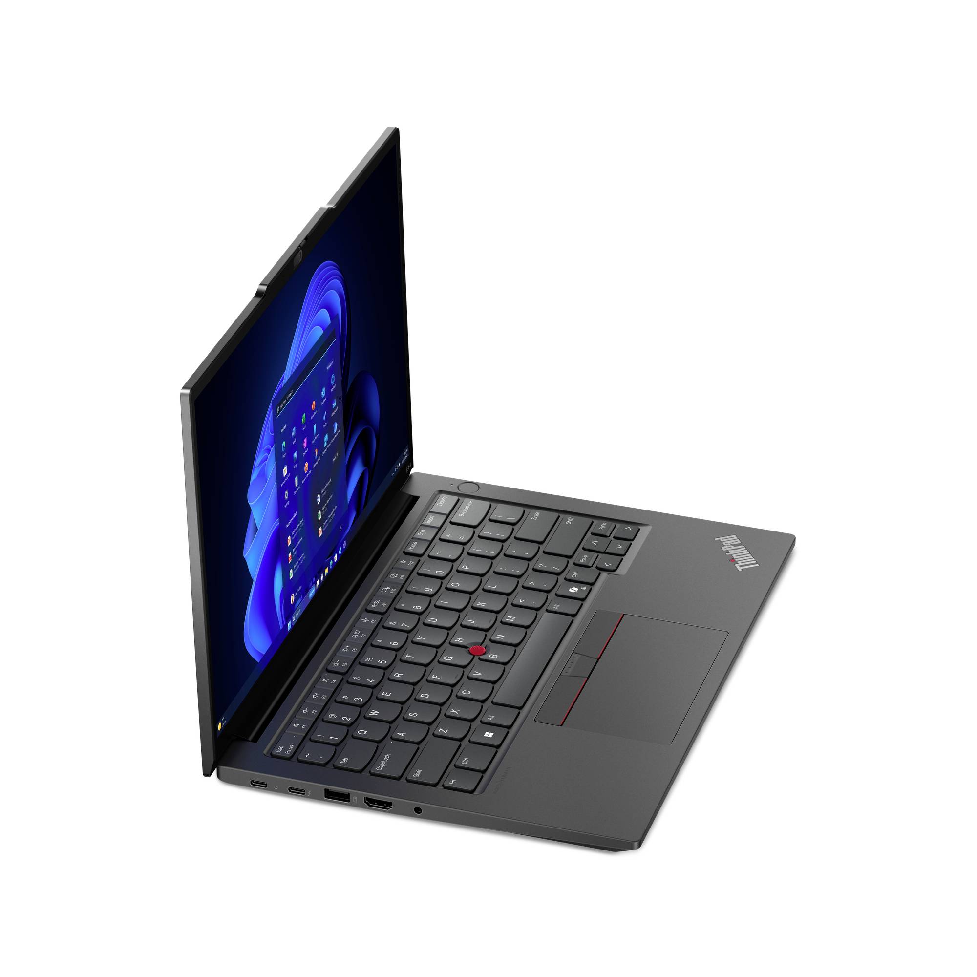 Ein aufgeklappter Laptop mit Windows-Bildschirm, rotem Trackpoint in der Mitte der Tastatur, auf weißem Hintergrund.