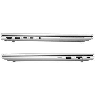 Zwei Laptops übereinander, geschlossen, mit verschiedenen Anschlussarten wie USB, HDMI und Ethernet an den Seiten sichtbar.