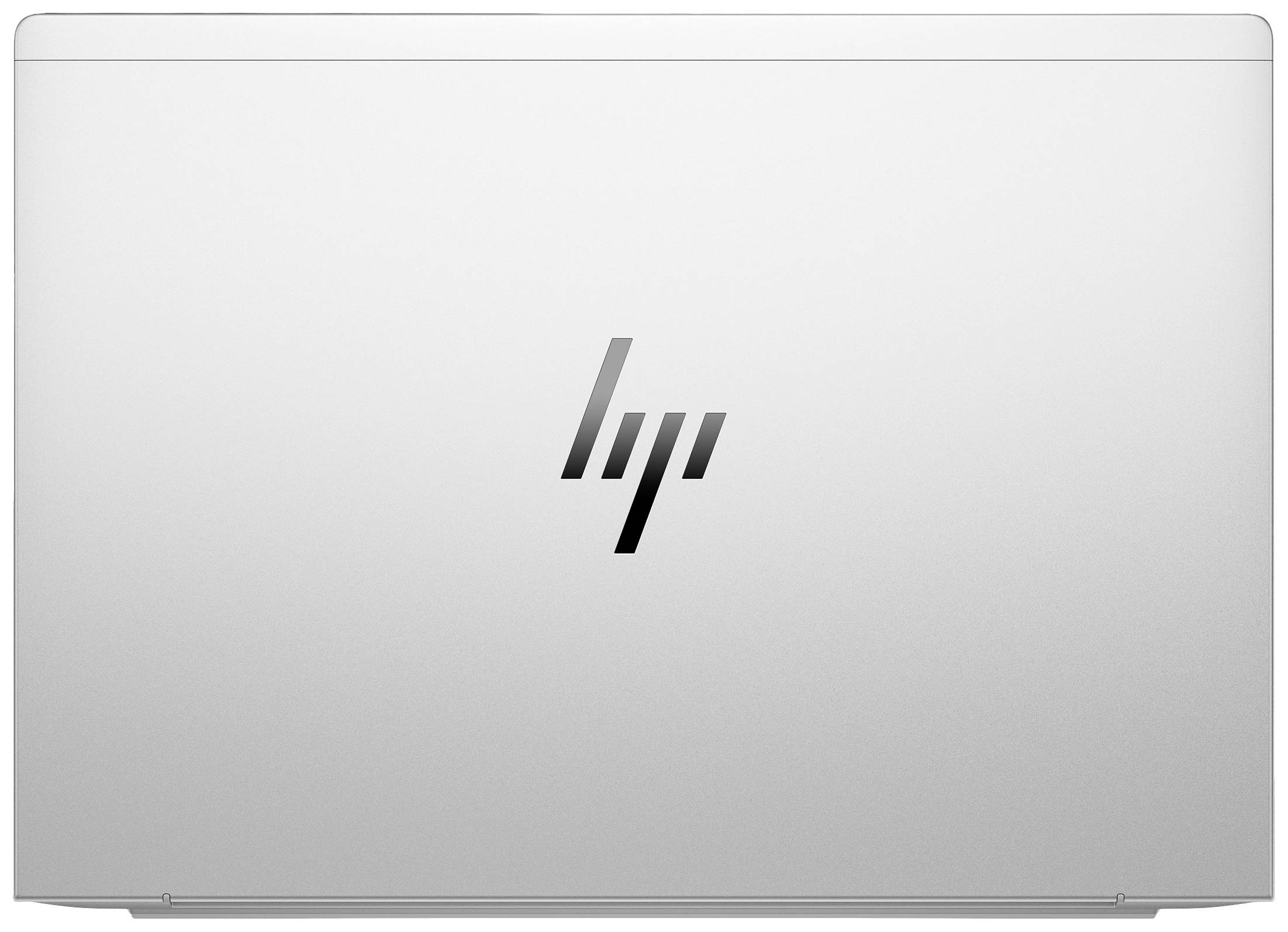 Geschlossener Laptop von HP, silberfarben, mit dem HP-Logo in der Mitte des Deckels.