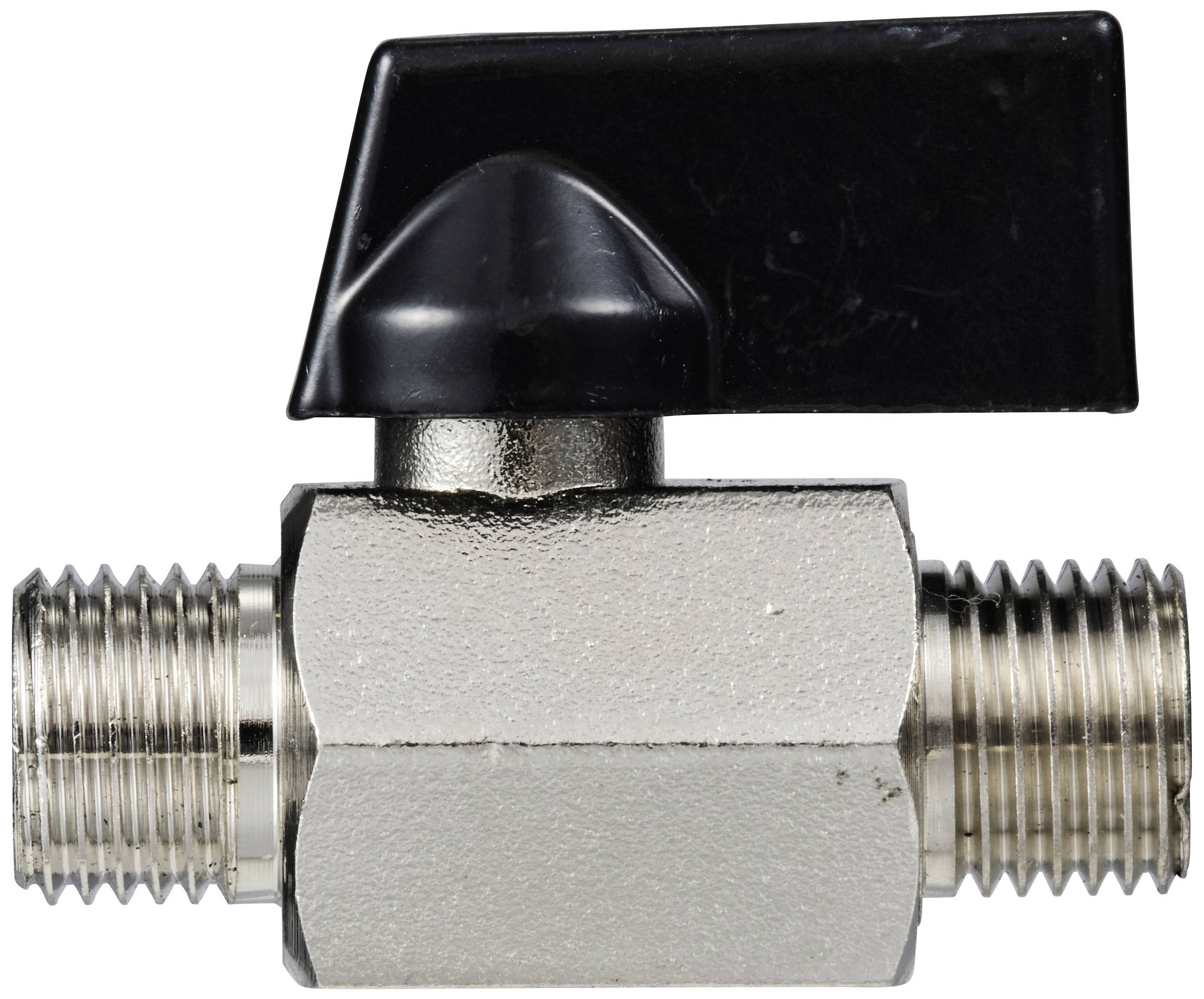 Ein metallisches Absperrventil mit schwarzem Hebelgriff in der Mitte, das zum Kontrollieren des Wasserflusses verwendet wird.