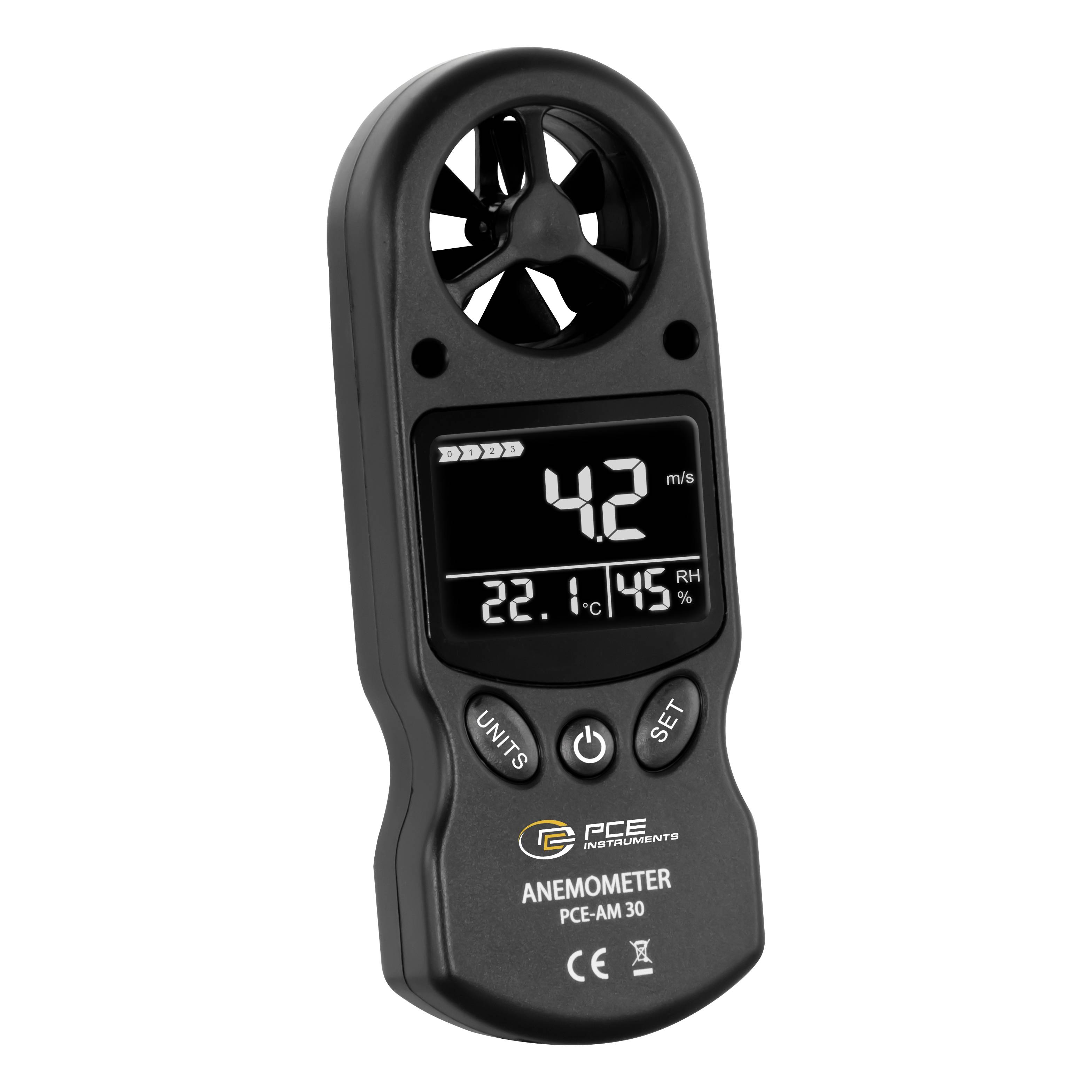 Digitales tragbares Anemometer zeigt Windgeschwindigkeit 4,2 m/s, Temperatur 22,1°C und Luftfeuchtigkeit 45% RF auf seinem Display an.