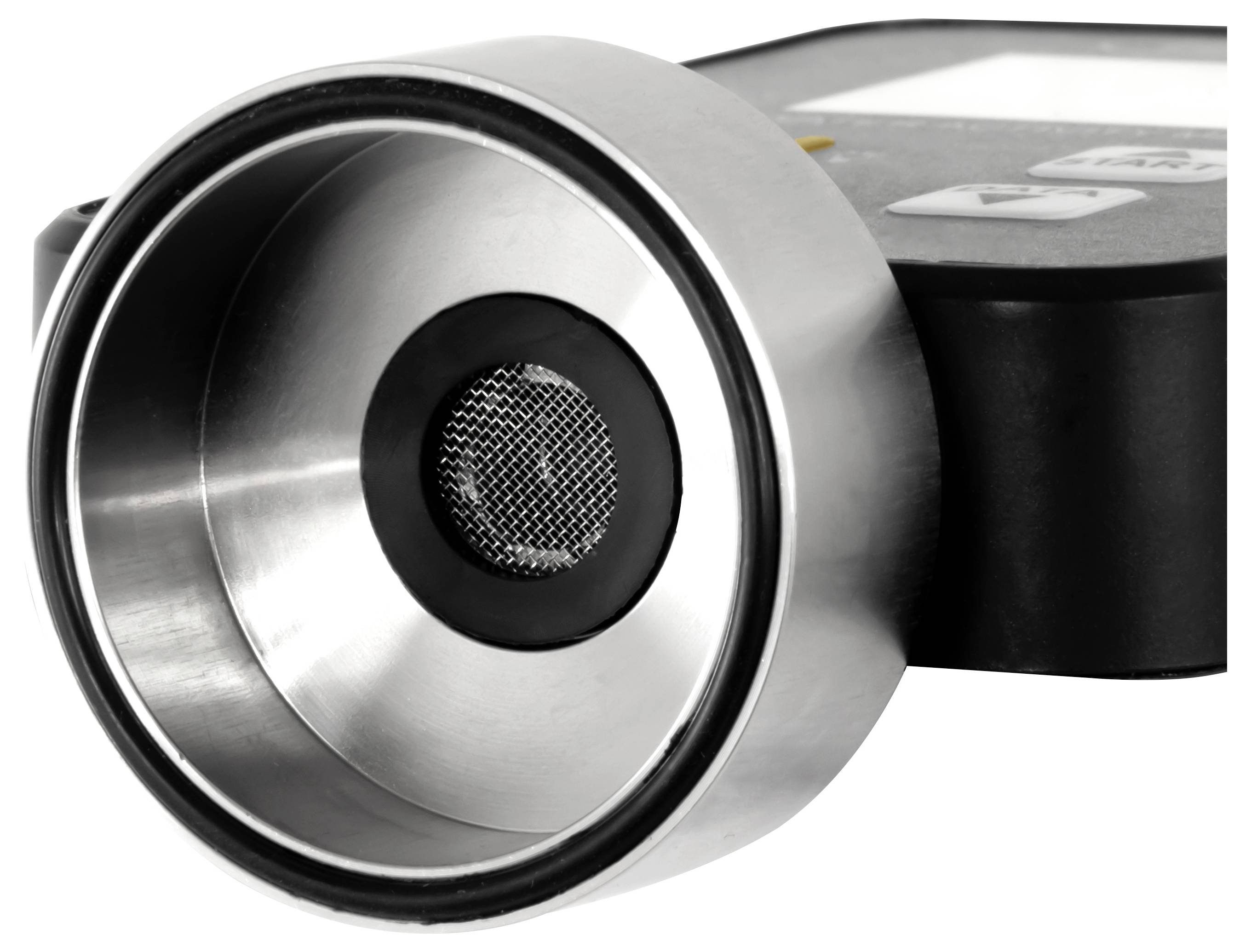 Nahaufnahme eines silbernen Metalllautsprechers oder Audiotreibers mit einem zentralen Netzgitter auf einer schwarzen rechteckigen Basis, gezeigt auf weißem Hintergrund.
