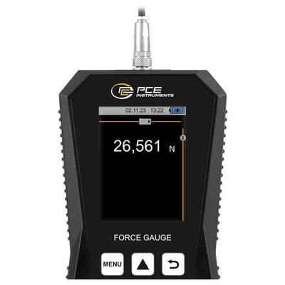 PCE Instruments digitales Kraftmessgerät mit einer gemessenen Kraft von 26.561 N auf seinem Display.