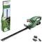 'Bosch Akku-Heckenschere EasyHedgeCut 18-45' abgebildet mit Verpackung. 18V Akku, geeignet zum Schneiden von Hecken.