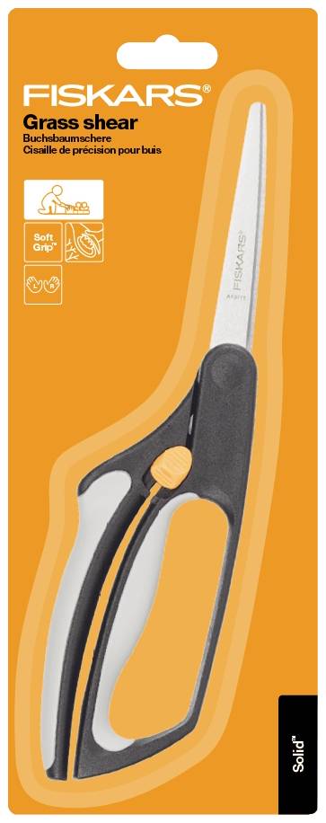 Eine Grasschere von Fiskars in einer orangefarbenen Verpackung. Der Griff ist mit einem Symbol als 'SoftGrip' gekennzeichnet.