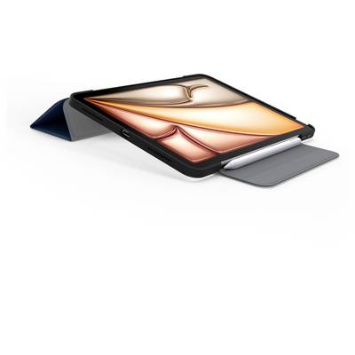 Tablet in einem Klappetui mit angebrachtem Stylus, zeigt einen hellen abstrakten orangen Bildschirm auf weißem Hintergrund.