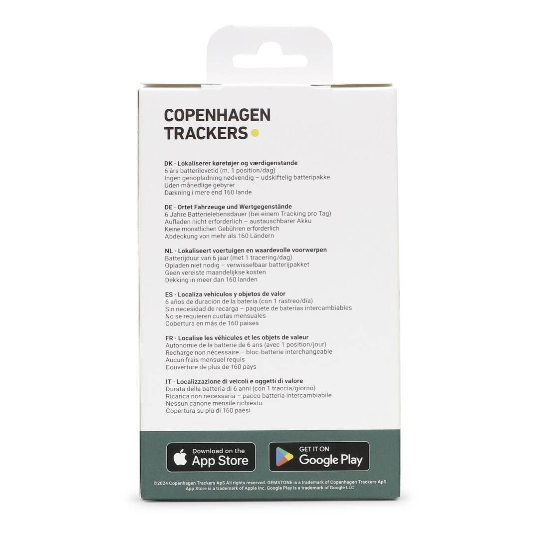 Rückseite einer Verpackung von 'Copenhagen Trackers' mit mehrsprachiger Produktbeschreibung und App-Download-Informationen für iOS und Android.