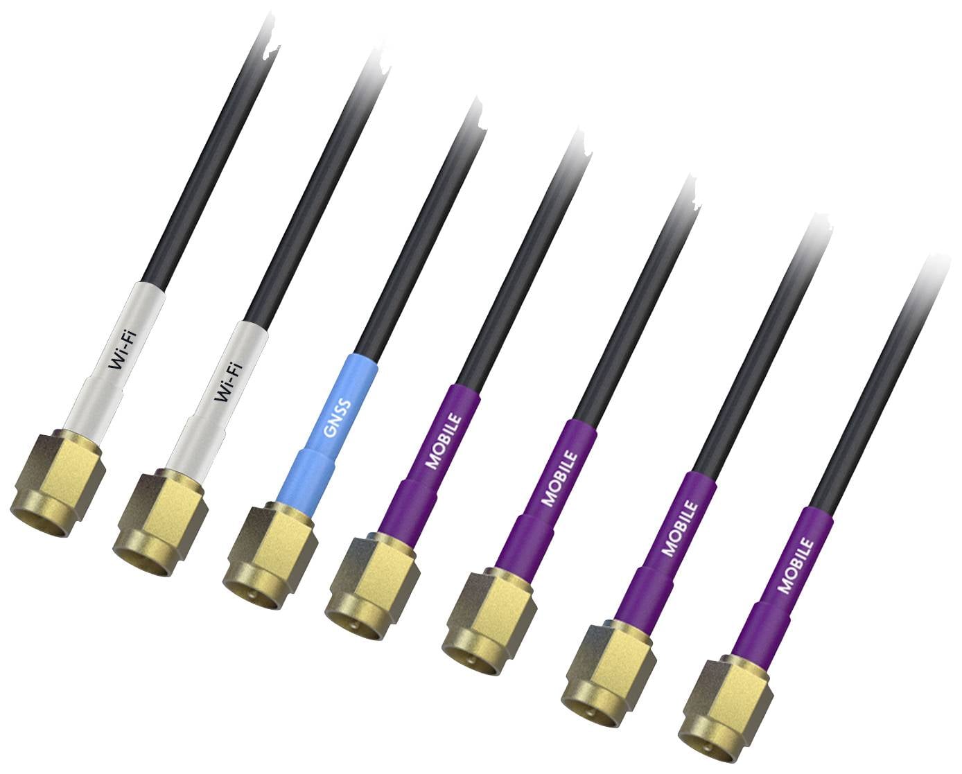Sieben Antennenkabel mit unterschiedlichen Farbcodierungen und Beschriftungen 'WI-FI', 'GNSS' und 'MOBILE'.