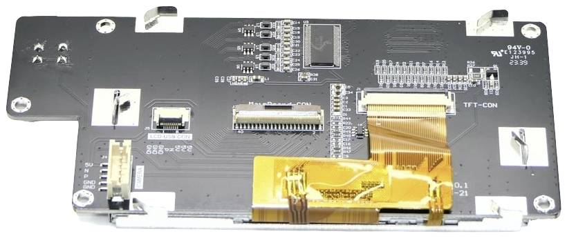 Schwarze Leiterplatte mit goldenen und silbernen Anschlüssen und Bauteilen. Enthält einen Flachbandkabelstecker und mehrere Pins.
