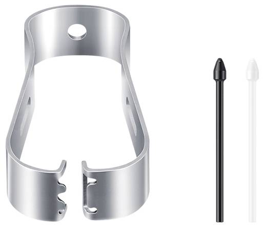 Silbernes Metallwerkzeug mit Loch oben und Haltevorrichtung unten. Daneben zwei Stäbe: einer schwarz, einer weiß.