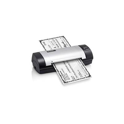 Ein tragbarer Scanner scannt zwei schwarz-weiße Dokumente, eines oben und eines unten, und erzeugt digitale Kopien.