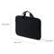 Schwarze Laptoptasche mit Tragegriffen, misst 27 cm x 36 cm x 2,5 cm.