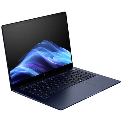 Ein schlanker, dunkelblauer Laptop mit beleuchteter Tastatur, geöffnet auf einem Tisch. Der Bildschirm zeigt blaue Lichtwellen.
