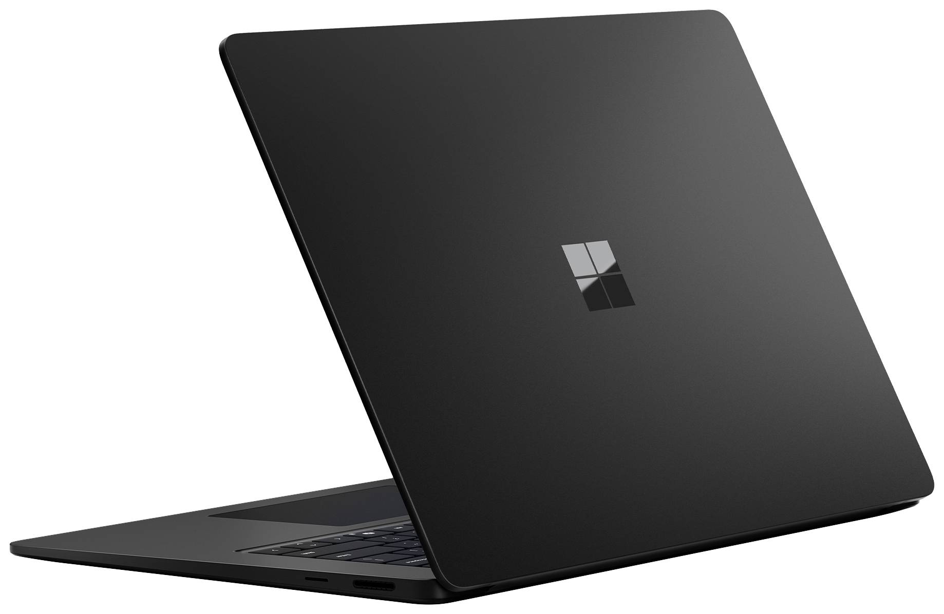 Schwarzer Laptop mit Microsoft-Logo auf dem Deckel. Geöffnet, zeigt die Tastatur und Bildschirmseite. Seitenansicht.