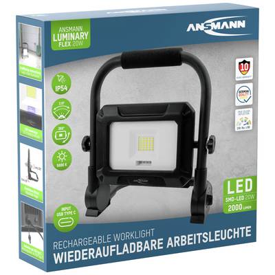 'ANSAMANN Luminary Flex 20W LED SMD-Arbeitsleuchte' auf Verpackung. Merkmale: IP54, 360° drehbar, USB-C, 2000 Lumen, 10 Jahre Garantie.