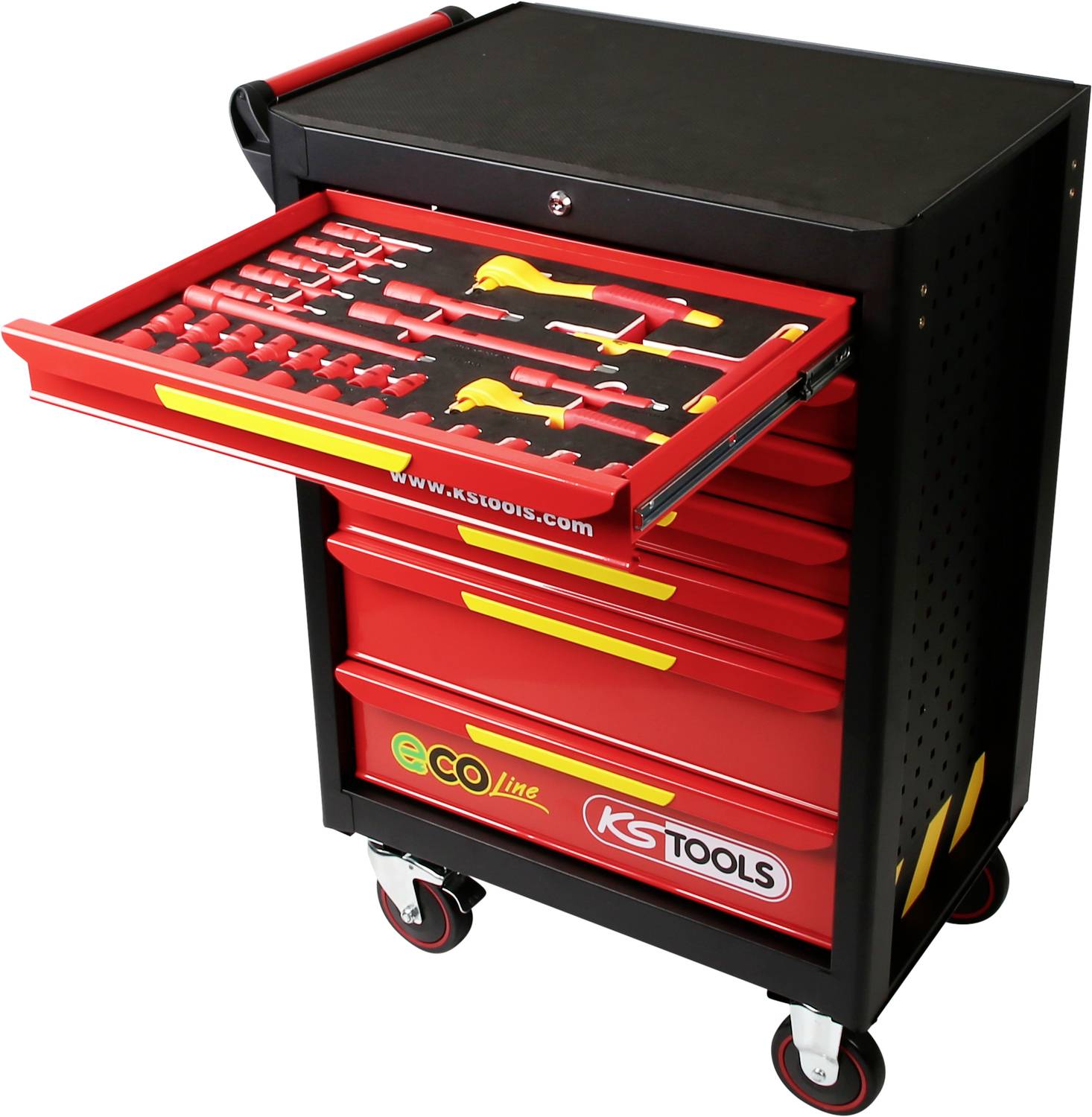 Schwarzer Werkzeugwagen mit mehreren roten Schubladen, eine geöffnet und gefüllt mit verschiedenen Handwerkzeugen, auf Rollen.