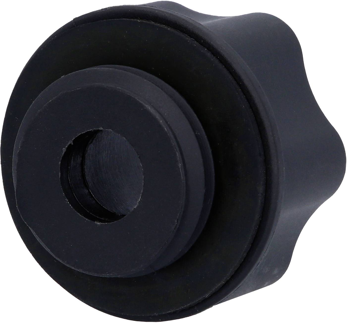 Ein schwarzer, geriffelter Drehknopf mit zentraler Bohrung zur Befestigung. Verwendet zur manuellen Anpassung von Einstellungen oder Funktionen.