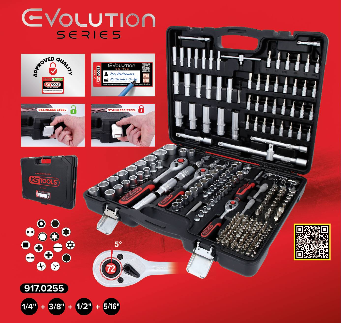 Ein komplettes Set von Handwerkzeugen in einem offenen Koffer mit verschiedenen Steckschlüsseln und Bits. Links oben stehen Markeninformationen.