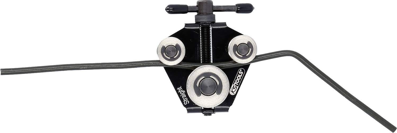 Ein Kabelschneider, der ein Kabel durchtrennt. Der Schneidekopf ist schwarz mit metallischen Elementen und einer zentralen Schraube.