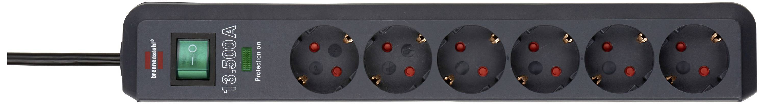Eine schwarze Steckdosenleiste mit sechs Steckplätzen und einem grünen Ein/Aus-Schalter auf der linken Seite.
