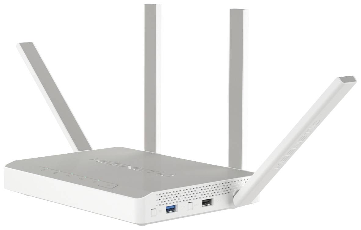 Ein weißer WLAN-Router mit vier Antennen aufrechtstehend. Auf der Vorderseite befinden sich mehrere Statusanzeigen und Anschlüsse.