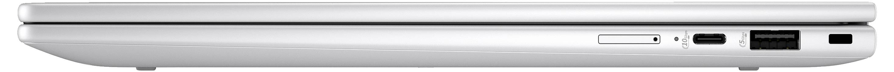 Geschlossener Laptop seitlich gesehen; silber, schlankes Design, diverse Anschlüsse sichtbar.