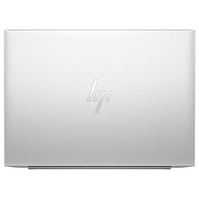 Ein silberner Laptop von HP, geschlossen, mit dem HP-Logo in der Mitte der Rückseite des Bildschirms.