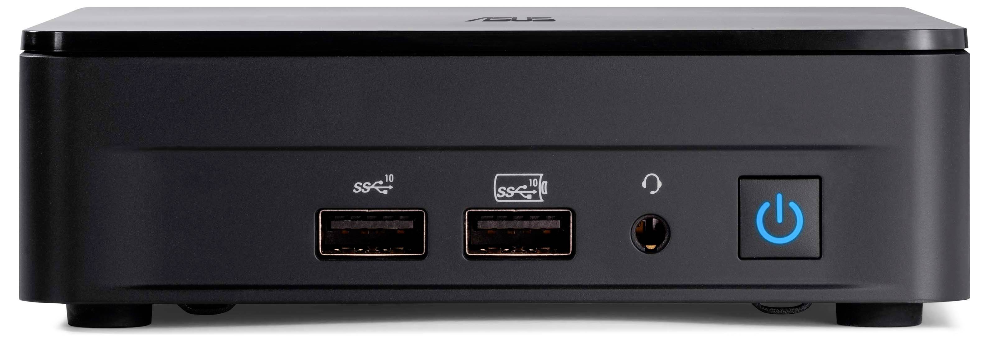 Schwarzer Mini-PC mit zwei USB-Anschlüssen, Kopfhöreranschluss und blauem Einschaltknopf auf der Vorderseite.