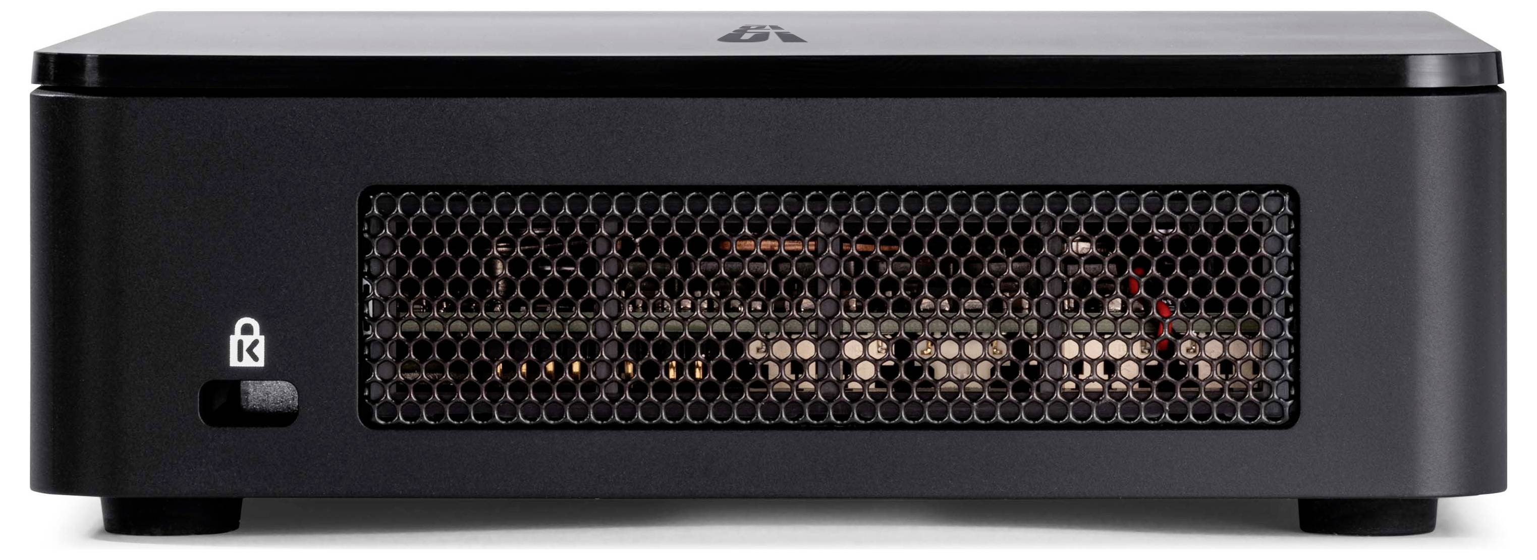 Ein kompakter, schwarzer Mini-Computer mit Wabenlüftung vorne, zeigt interne Komponenten durch das Gitter. Klein und modern im Design.