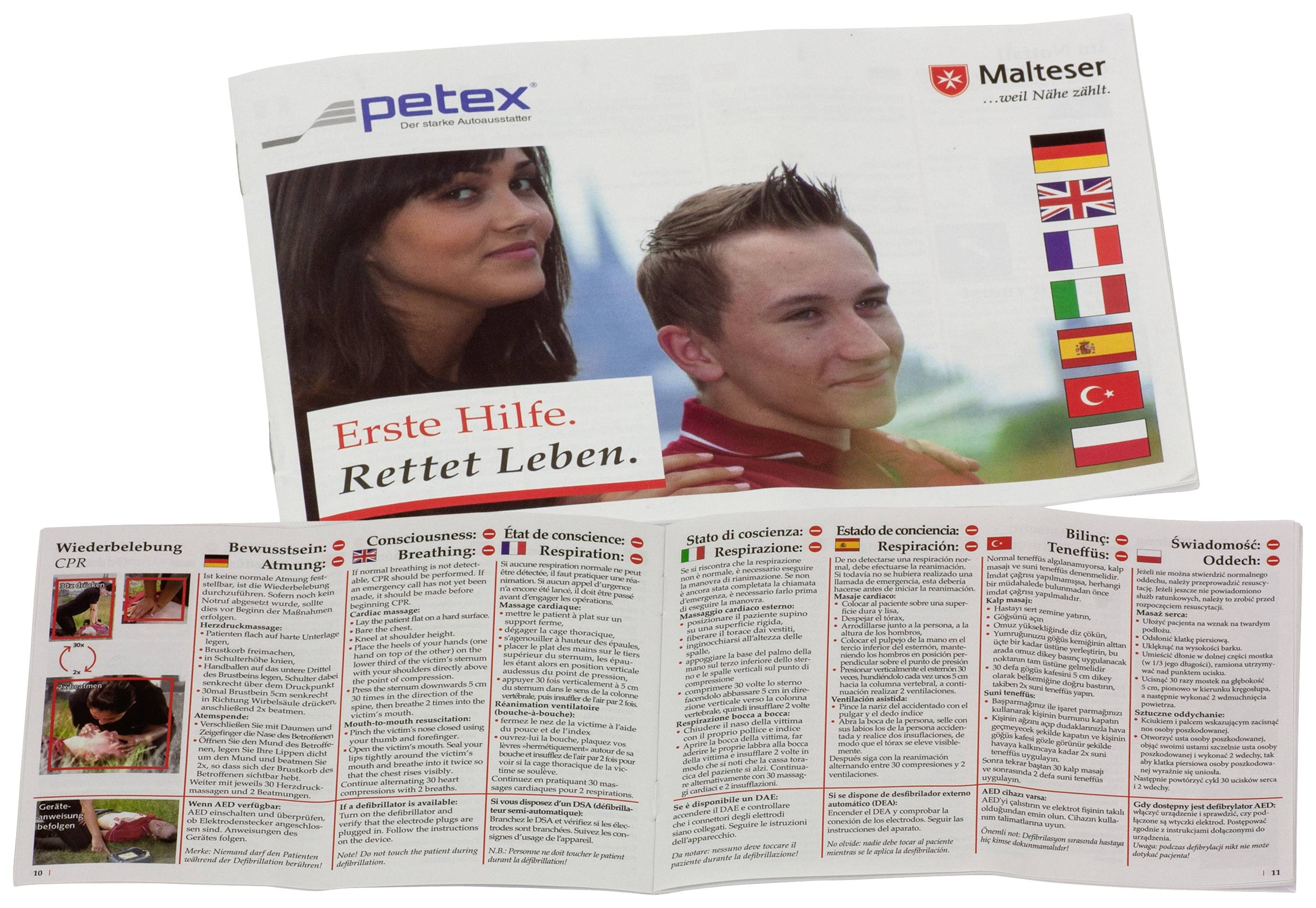 'Erste Hilfe. Rettet Leben.' Zwei Personen lächeln. Flyer mit Anweisungen zur Wiederbelebung in verschiedenen Sprachen.
