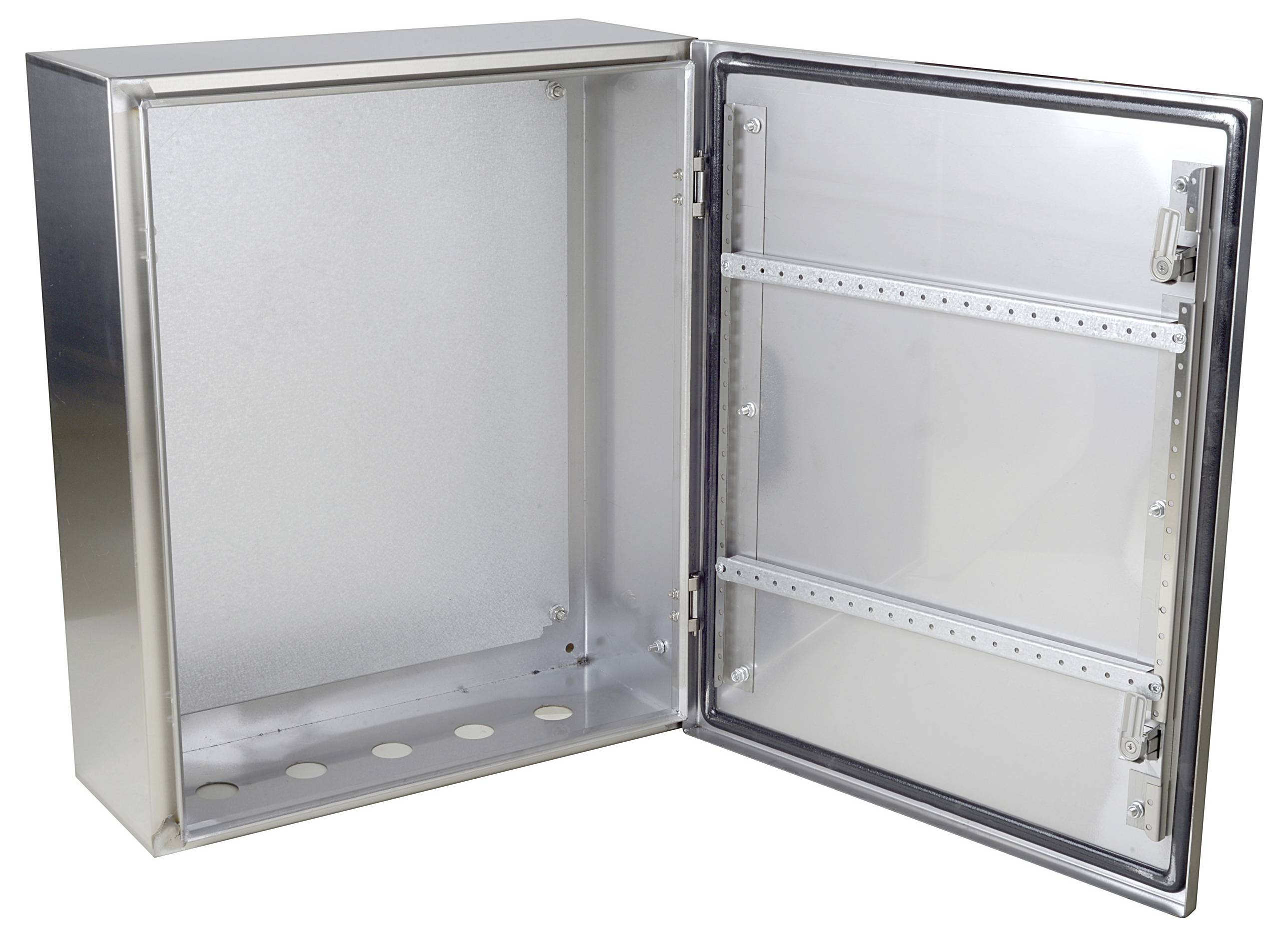 Ein geöffneter Metall-Elektroschrank mit zwei Schienen an der Innenseite der Tür. Geeignet für den Einbau elektrischer Geräte.