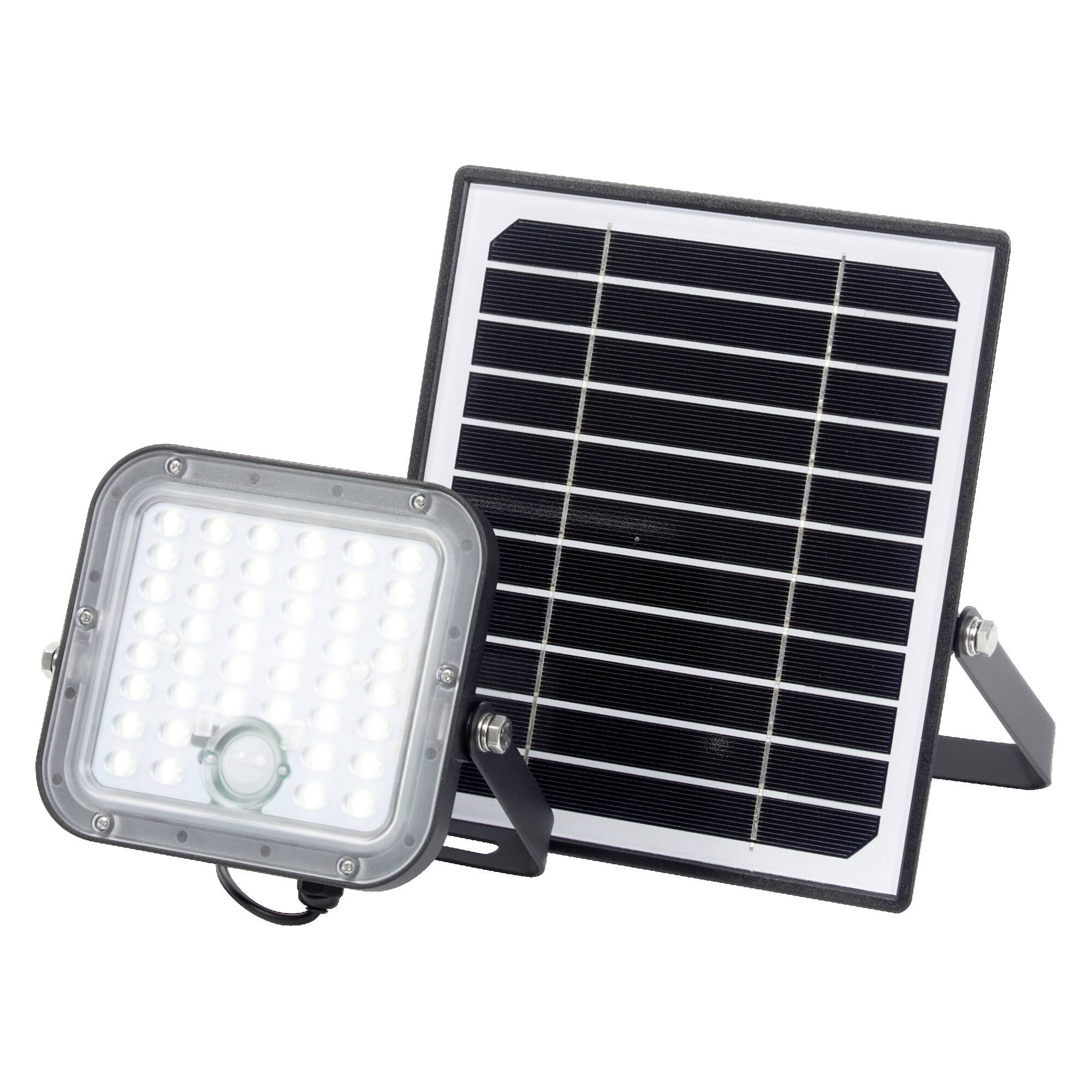 LED-Solarstrahler mit Panel und Bewegungsmelder, geeignet für Außenbeleuchtung.