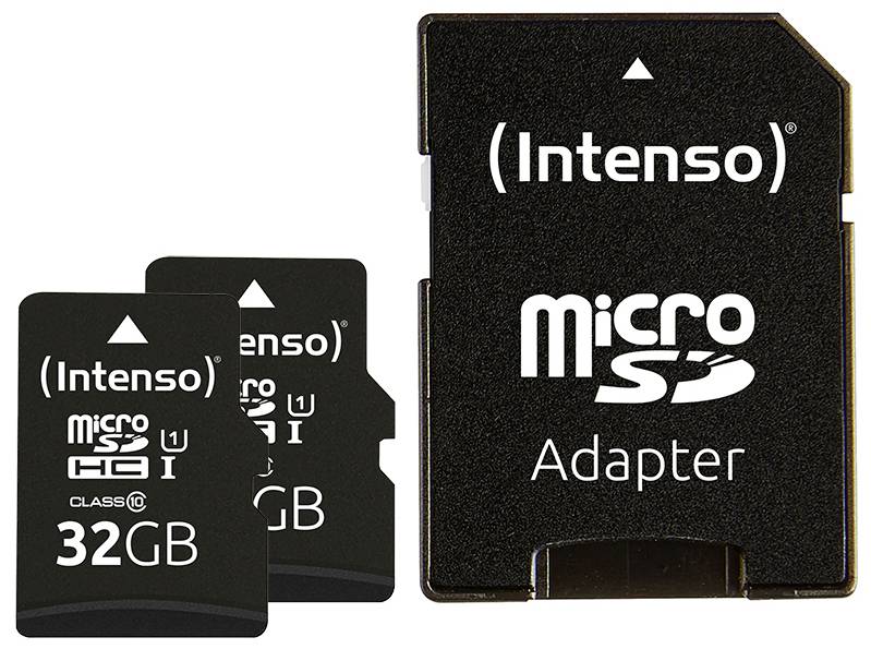Zwei Intenso microSD-Karten mit 32 GB Kapazität und ein MicroSD-Adapter.