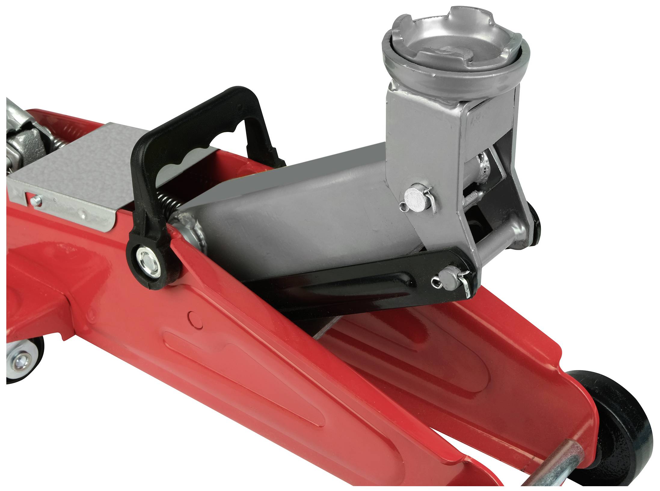Ein roter, hydraulischer Wagenheber, der zum Anheben von Fahrzeugen verwendet wird. Er hat einen schwarzen Griff und silberne Hebevorrichtung.