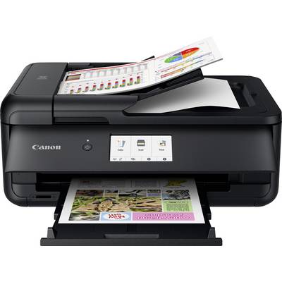 Ein schwarzer Multifunktionsdrucker druckt ein farbiges Dokument. Oben befindet sich ein bedrucktes Blatt Papier im Scanner. Angeschaltetes Display zeigt Symbole.